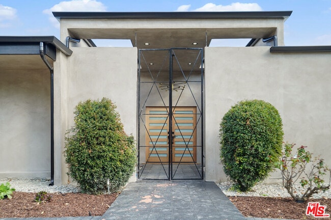 6236 Sale Ave in Los Angeles, CA - Building Photo - Building Photo