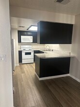 Villa Sienna Apartment Homes in Bakersfield, CA - Foto de edificio - Building Photo