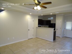 6630 Mia Way-Unit -#101 in San Antonio, TX - Building Photo - Building Photo