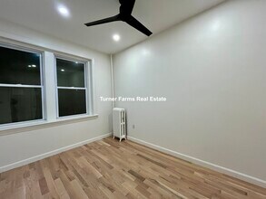 211 Park Dr, Unit 34 in Boston, MA - Building Photo - Building Photo