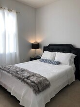 9368 Monterey Bay Dr in Orlando, FL - Foto de edificio - Building Photo