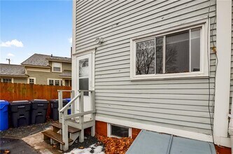 292 Pleasant St in East Providence, RI - Building Photo - Building Photo