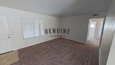 1450 W Lambert Rd in La Habra, CA - Building Photo - Building Photo