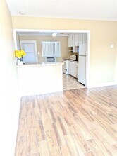811 Minnewawa Ave in Clovis, CA - Building Photo - Building Photo