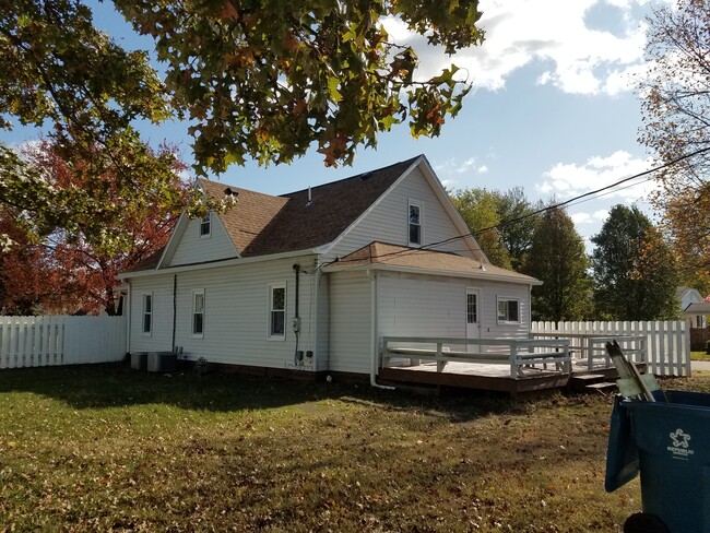2431 Dillman St in Terre Haute, IN - Building Photo - Building Photo