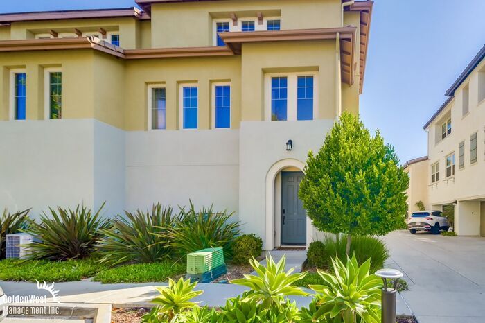 1721 Cripple Creek Dr in Chula Vista, CA - Building Photo