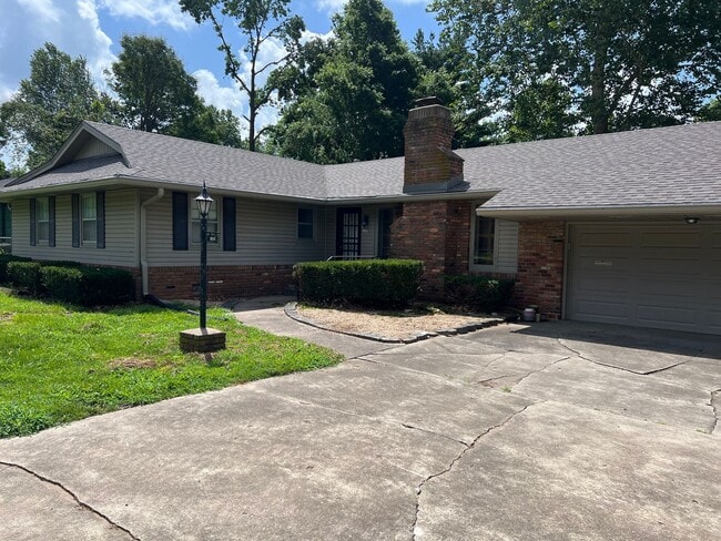 property at 2302 E Seminole St