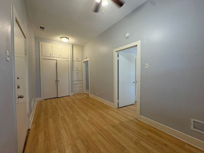 709 S Broadway Ave in Tyler, TX - Building Photo - Building Photo