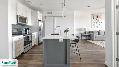 5511 Caprock Smt Dr, Unit 1408 in Bee Cave, TX - Foto de edificio - Building Photo