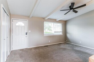 4807 Warminster Dr in Columbus, OH - Building Photo - Building Photo