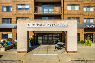 The Triangle Towers in Cleveland, OH - Foto de edificio - Building Photo