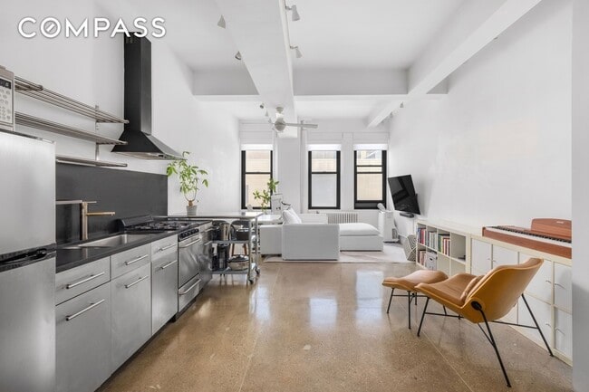 315 7th Ave, Unit 6C in New York, NY - Building Photo - Building Photo