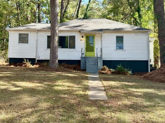 property at 1910 Wildwood Dr