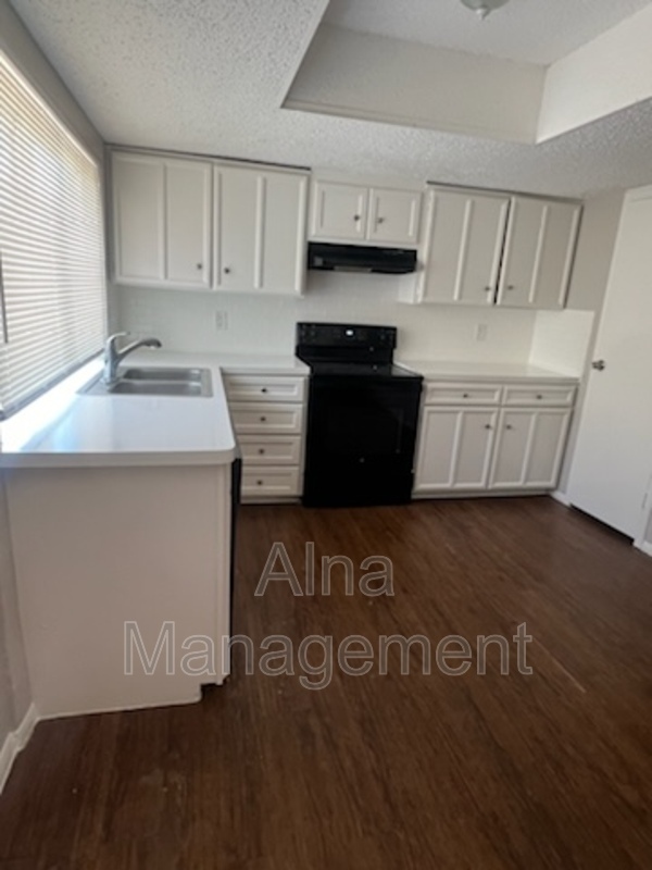 property at 3409 Castle Rock Ln