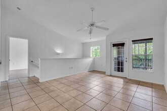 7405 Vista Way in Bradenton, FL - Foto de edificio - Building Photo