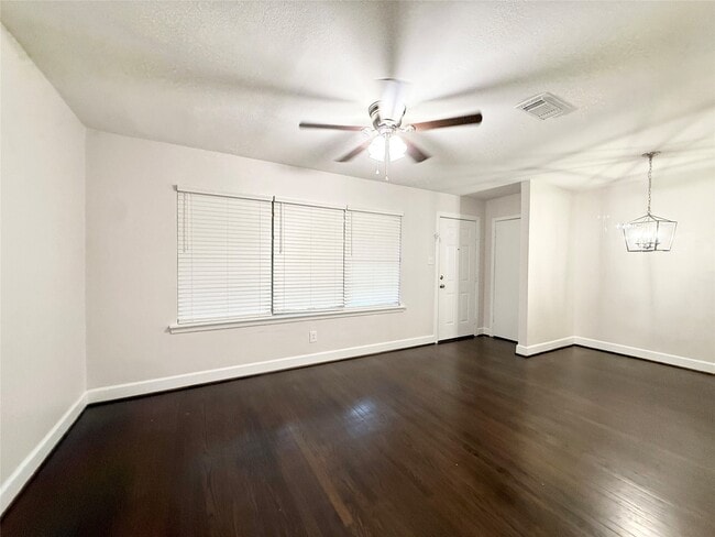 property at 913 Wimberly St
