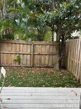 2925 Center St in Miami, FL - Building Photo - Building Photo