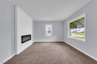 1226 Greenwood Ave in Akron, OH - Building Photo - Building Photo