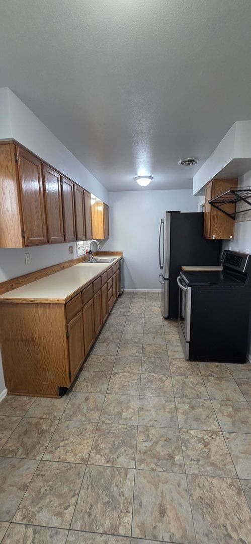 3946 E 6th St in Cheyenne, WY - Building Photo - Building Photo