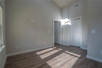 636 N Honey Locust Bnd in Fayetteville, AR - Building Photo - Building Photo