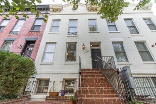 1683 35th St NW in Washington, DC - Building Photo