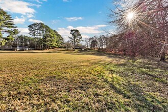 780 Rossview Rd in Clarksville, TN - Building Photo - Building Photo
