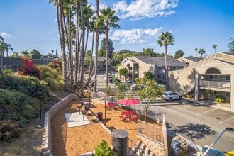 Meadow Creek Apartments in San Marcos, CA - Building Photo - Building Photo