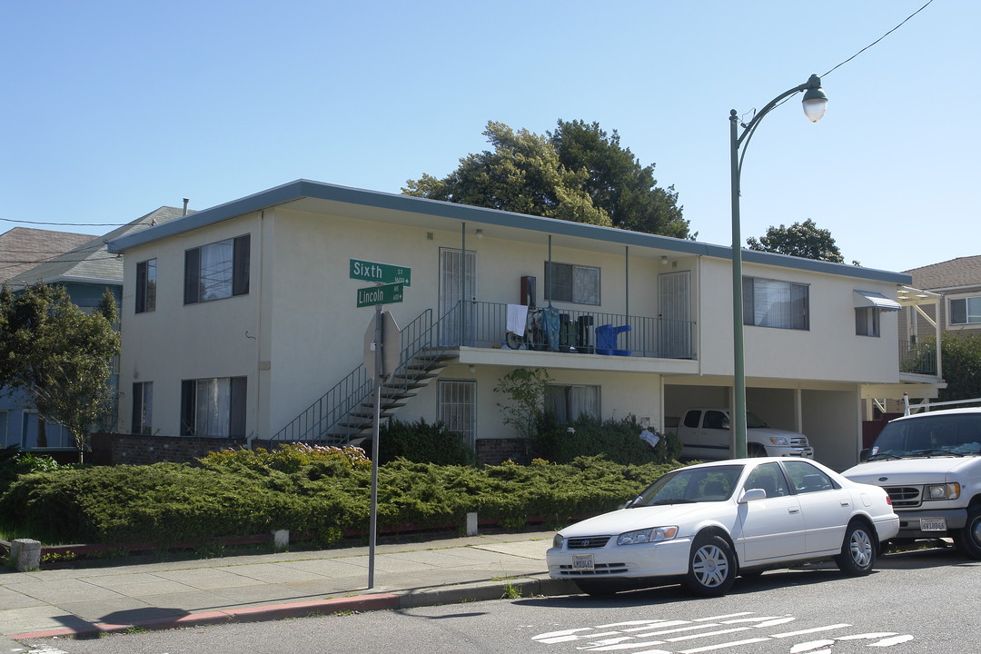 600 Lincoln Ave in Alameda, CA - Building Photo