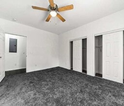1152 Wedgewood Dr in Atlanta, GA - Foto de edificio - Interior Photo