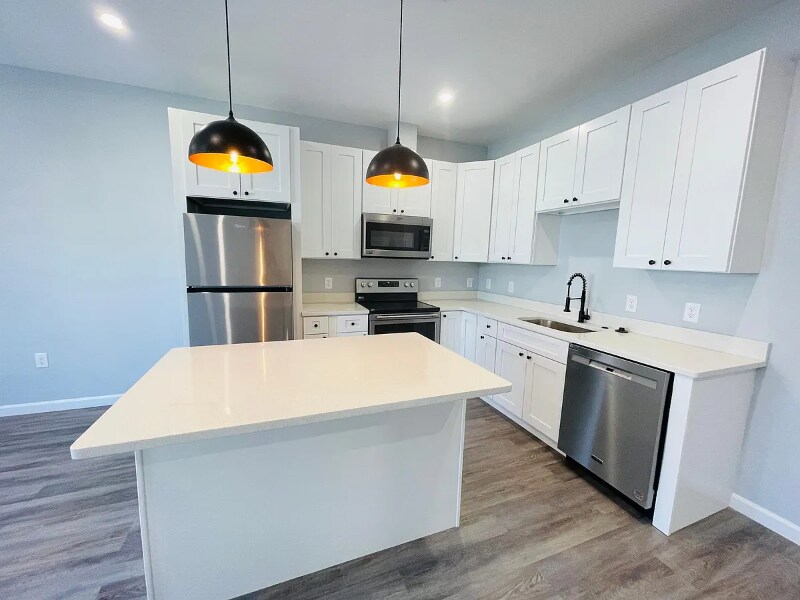 487 Lincoln St-Unit -2 in Marlborough, MA - Foto de edificio