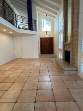 5249 Surfrider Way in Oxnard, CA - Foto de edificio - Building Photo
