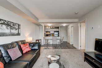 Emerald Hills Apartments in Sherwood Park, AB - Building Photo - Building Photo