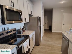 120 NW 148th Terrace in Newberry, FL - Building Photo - Building Photo