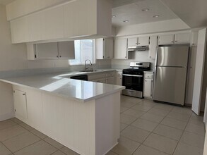 150-152 S Harwood St in Orange, CA - Building Photo - Building Photo