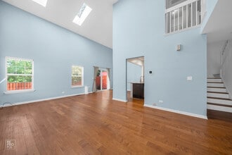 1724 Leeds Ct in Mundelein, IL - Building Photo - Building Photo