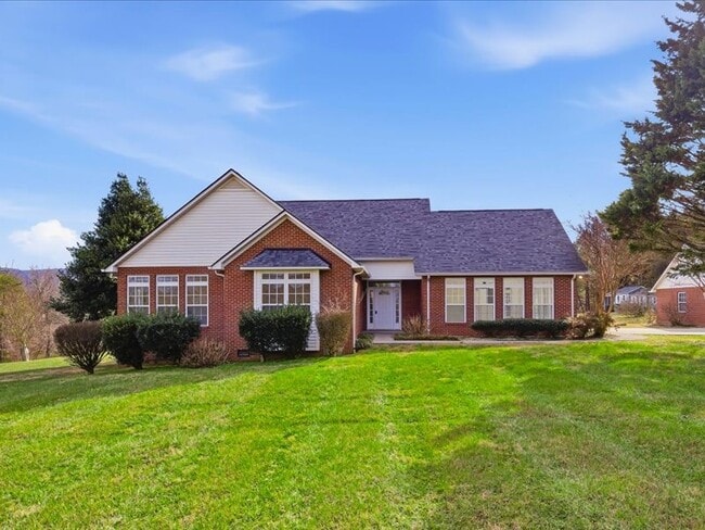 property at 5320 Baumgardner Rd