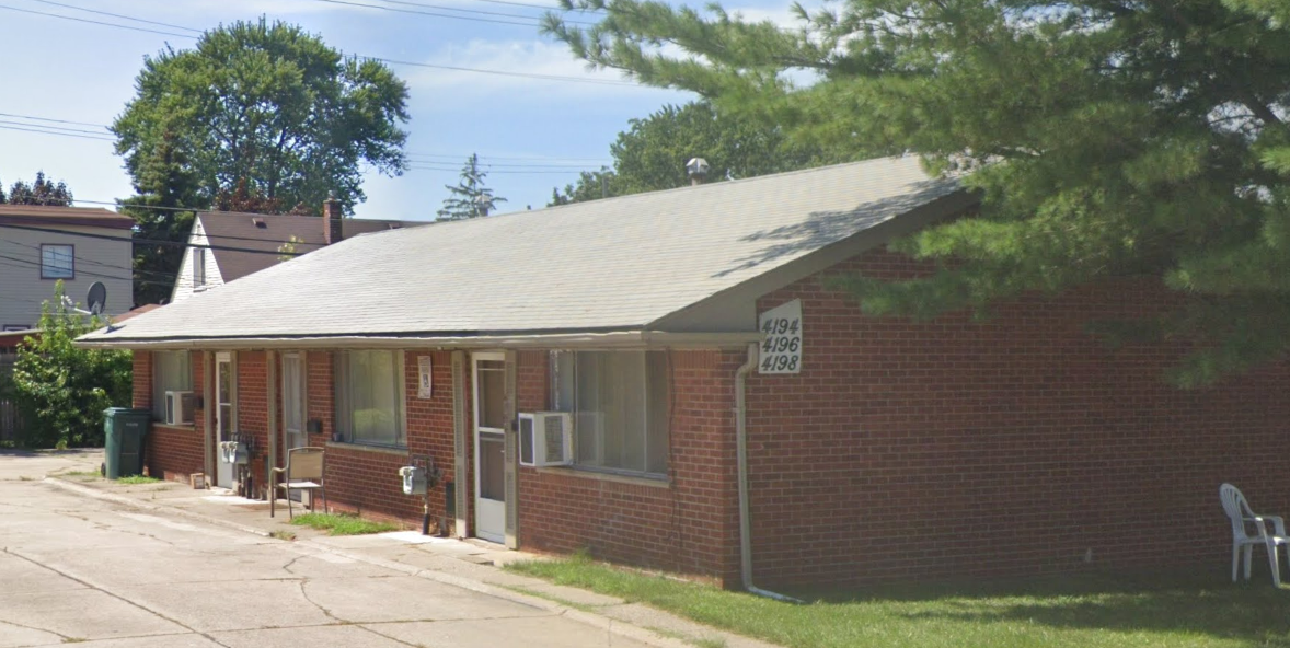 4194-4198 Drouillard St in Lincoln Park, MI - Building Photo