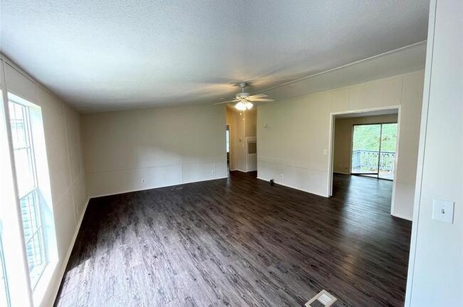 16527 Bunny Hill Ct in Conroe, TX - Foto de edificio - Building Photo