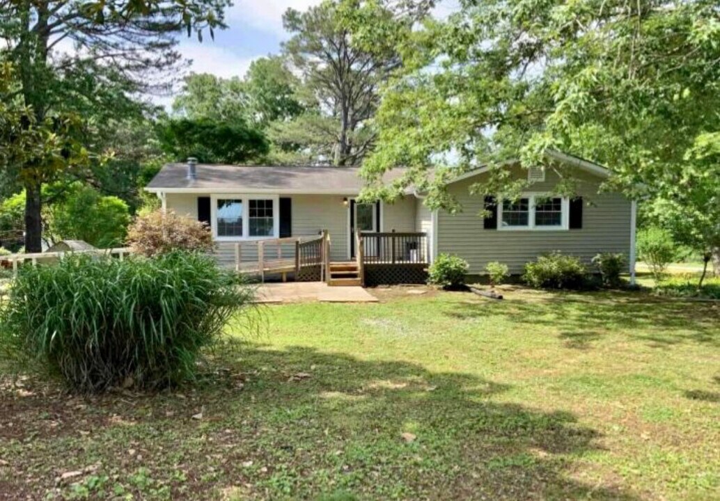 158 Shiloh Rd in Hazel Green, AL - Building Photo