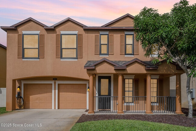 property at 2842 Glenridge Cir