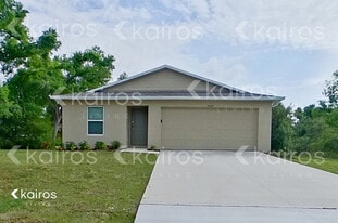 4669 Finland Ave in North Port, FL - Building Photo