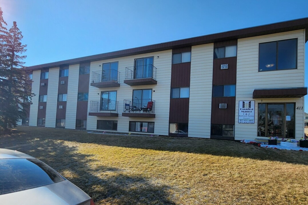 411 11 Av SE in Drumheller, AB - Building Photo