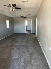 301 Austin St in Levelland, TX - Building Photo - Building Photo