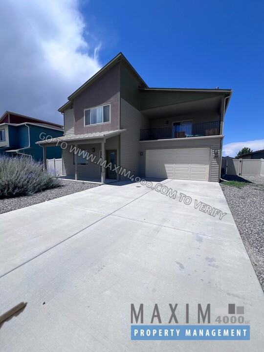 389 White River Dr in Grand Junction, CO - Building Photo