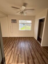 1045 S Stage Rd, Unit South Stage in Medford, OR - Building Photo - Building Photo