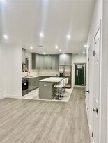 15 Potomac St in Yonkers, NY - Building Photo