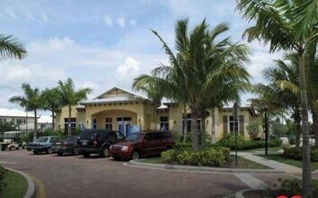 1995 Marsh Harbor Dr in Riviera Beach, FL - Building Photo - Building Photo