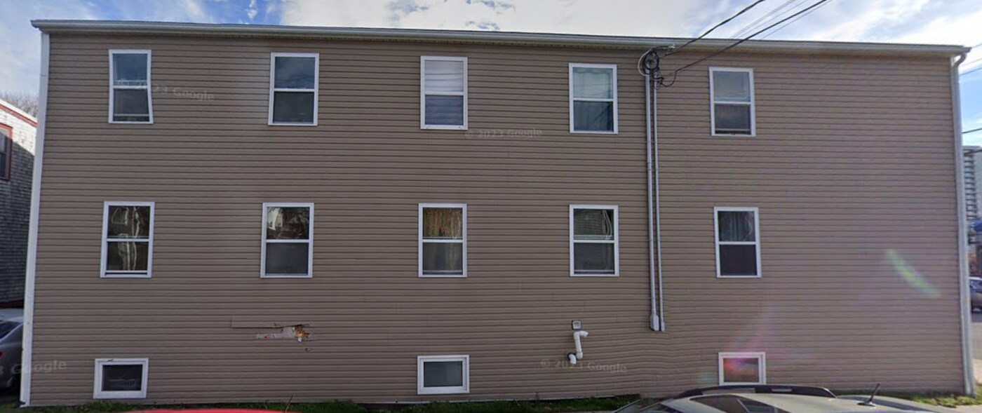 3191 Robie St in Halifax, NS - Building Photo