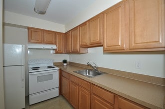 Newberry Estates in Williamsport, PA - Foto de edificio - Building Photo