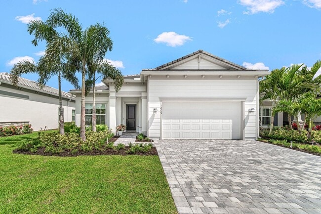 12325 Frontline Ln in Palm Beach Gardens, FL - Building Photo - Building Photo
